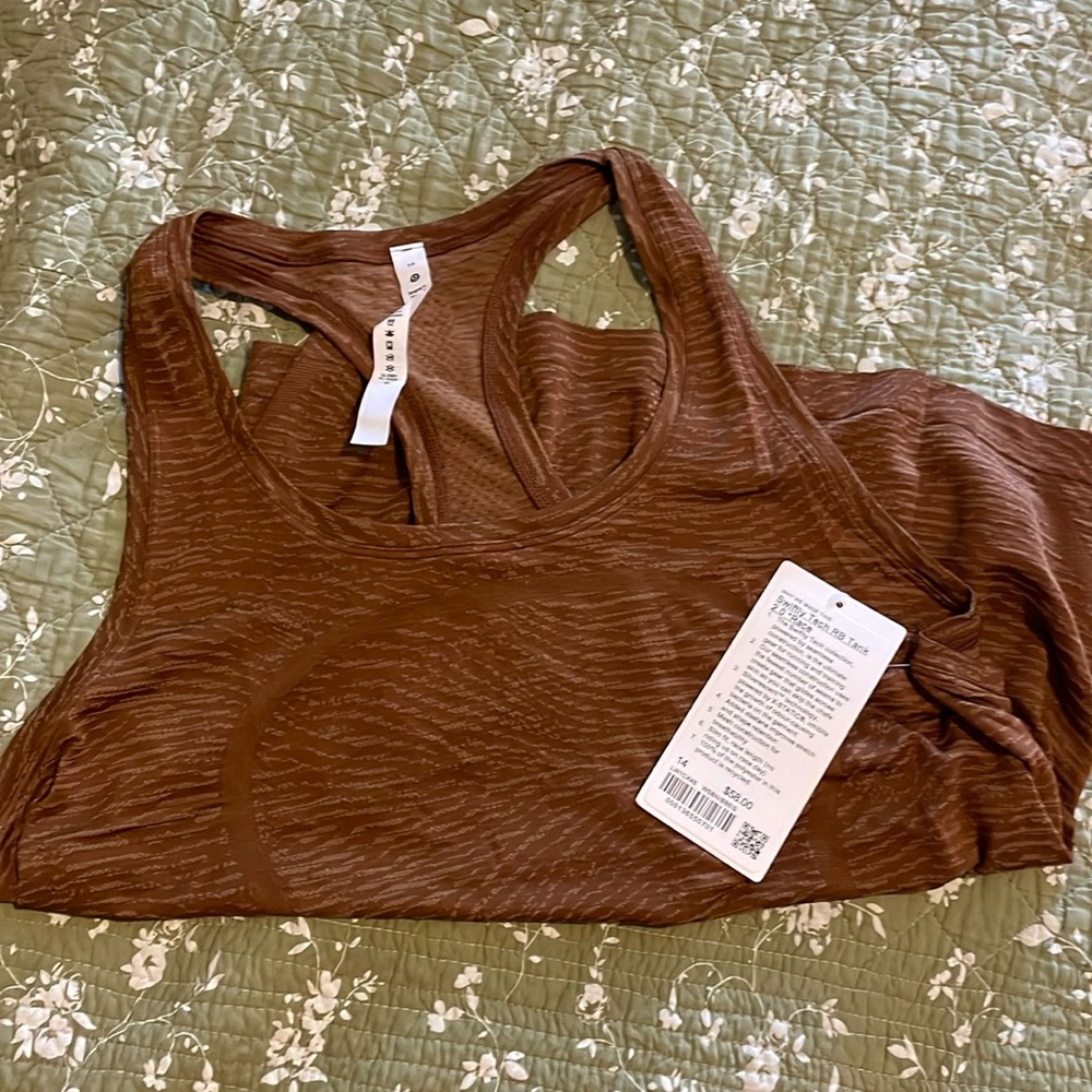 NWT lululemon Swiftly Tech RB Tank 2.0